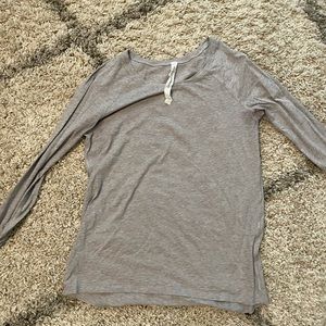 Lululemon emerald long sleeve size 6